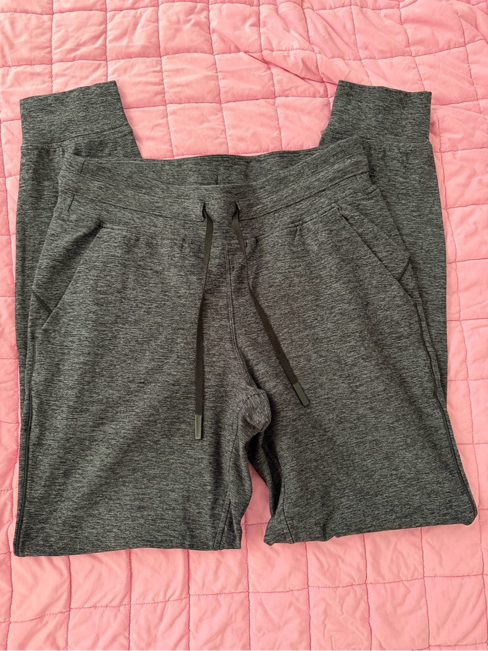 Lululemon Ready To Rulu Pant Updated 29"
Heathered True Navy / Black Size 6 VGUC